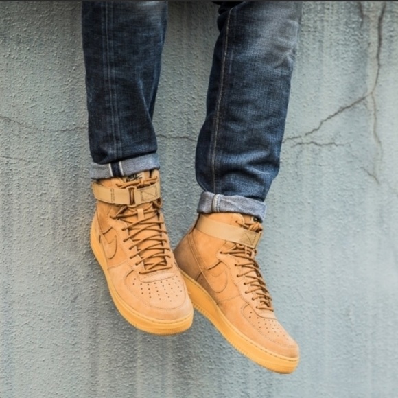 SOLD Air Force 1 Hi Flax sneakers - Picture 9 of 12